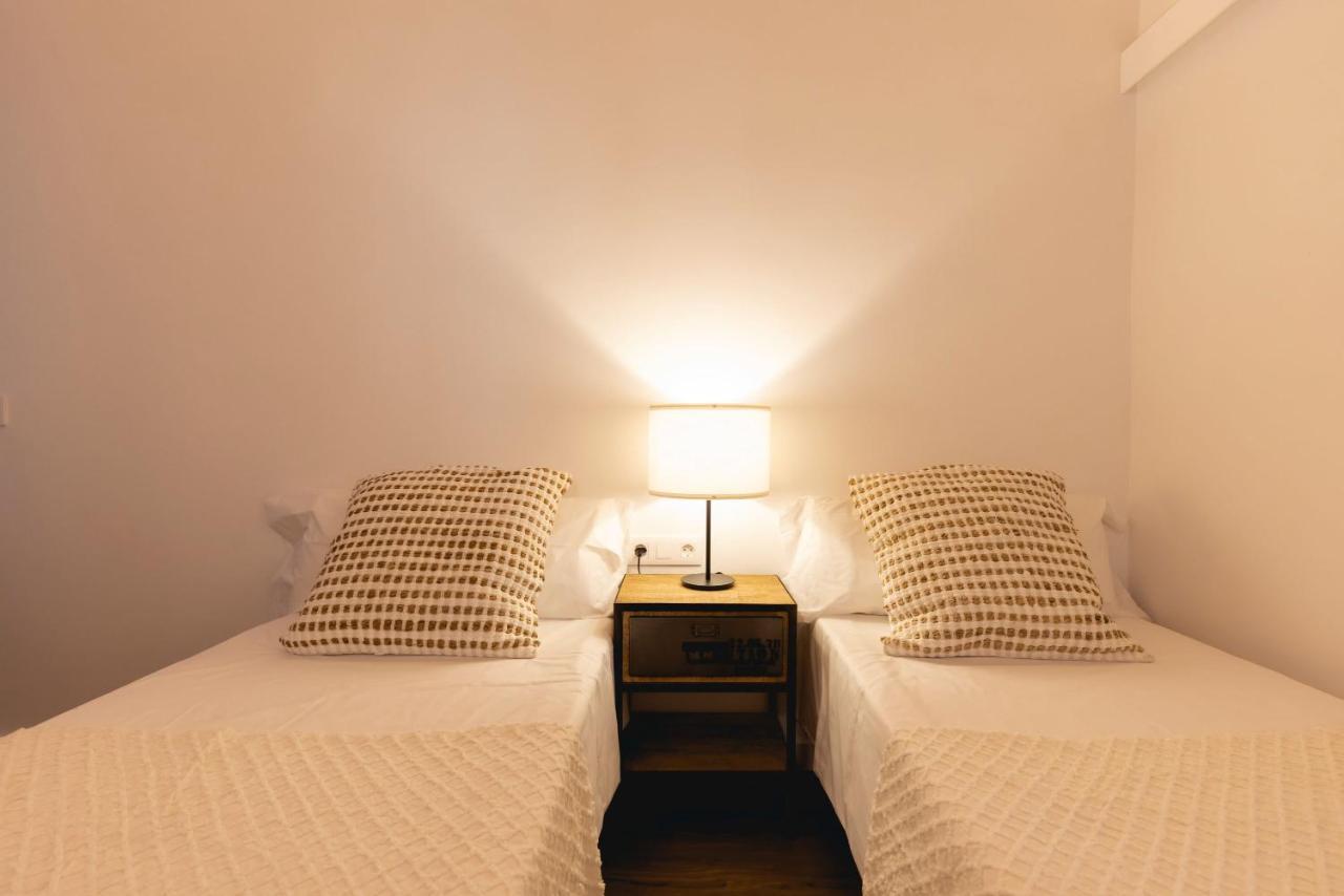 Ferienwohnung Bravissimo Cort Reial Entresol B Gerona Exterior foto